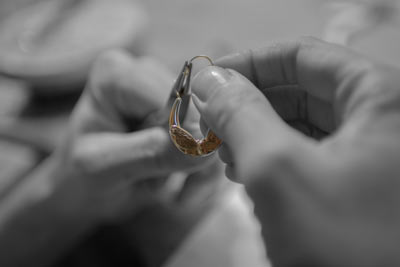 Wir passen ihren Schmuck nach Wunsch an